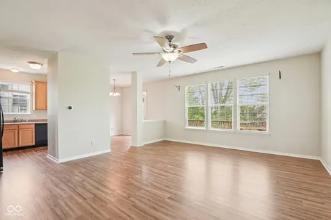 5792 W Port Drive Mccordsville IN 46055