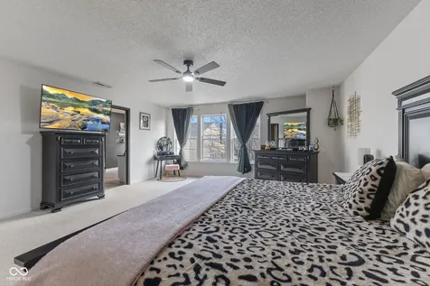 797 Hickory Pine Drive New Whiteland IN 46184