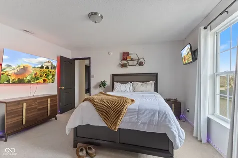 797 Hickory Pine Drive New Whiteland IN 46184