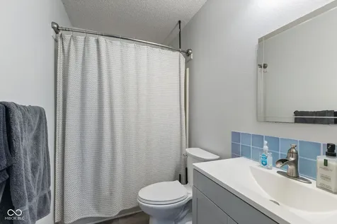 797 Hickory Pine Drive New Whiteland IN 46184