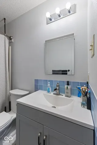 797 Hickory Pine Drive New Whiteland IN 46184