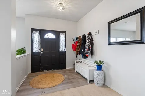 797 Hickory Pine Drive New Whiteland IN 46184