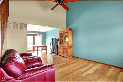 243 E County Line Road Greenwood IN 46143