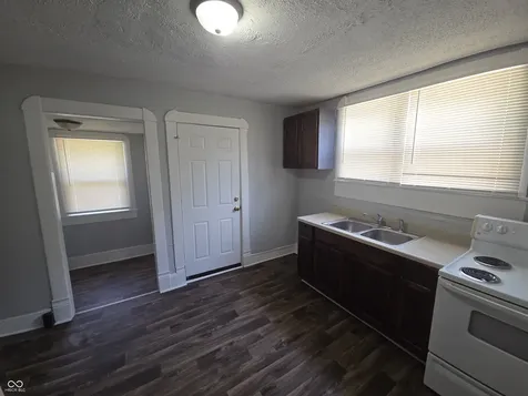 516 W 28th Street Indianapolis IN 46208