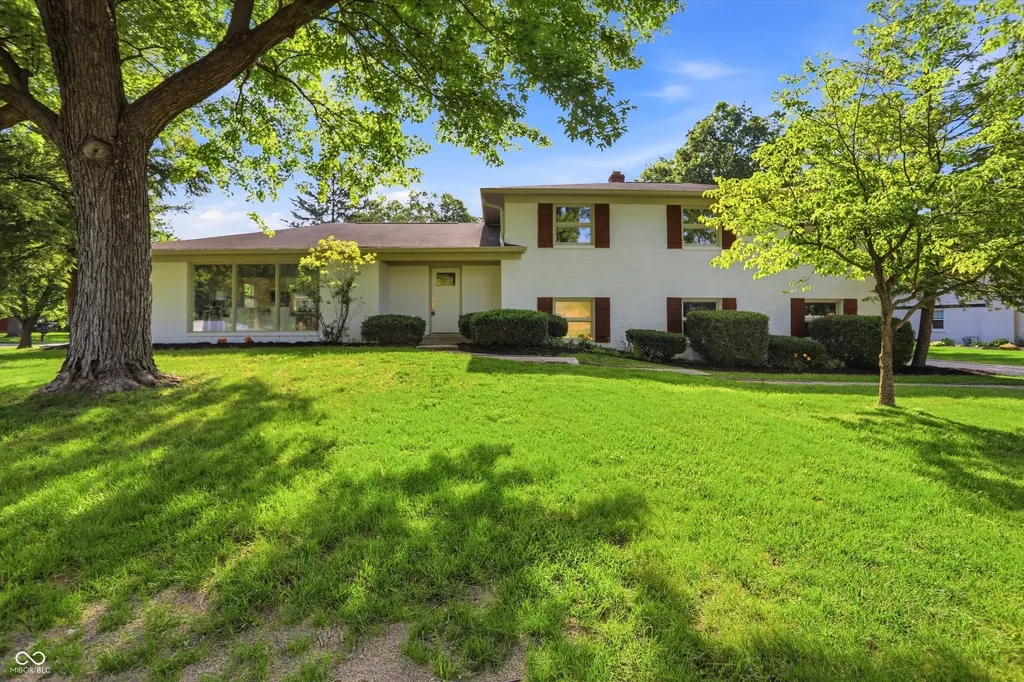 8433 Sunset Lane Indianapolis IN 46260