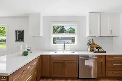 8433 Sunset Lane Indianapolis IN 46260