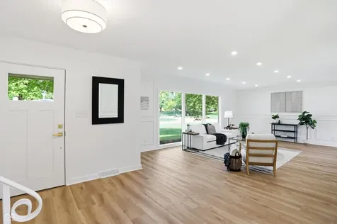 8433 Sunset Lane Indianapolis IN 46260