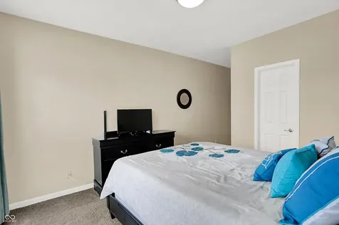 1598 Lacebark Drive Greenwood IN 46143