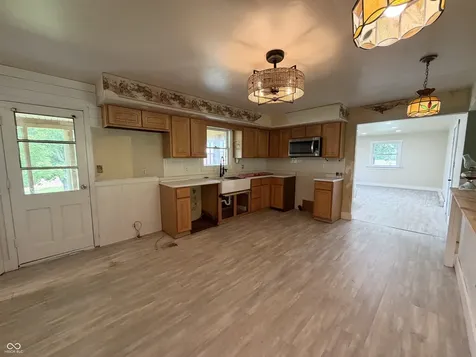 1 Jefferson Valley Coatesville IN 46121