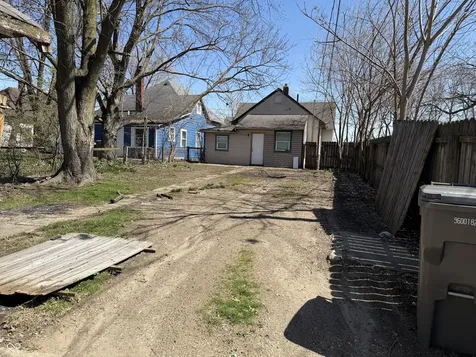 1342 Lee Street Indianapolis IN 46221