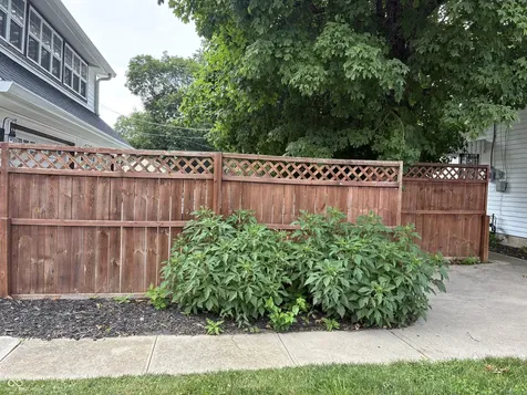 1607 Cherry Street Noblesville IN 46060