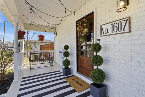 1607 Cherry Street Noblesville IN 46060