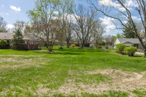4757 E 64th Street E Indianapolis IN 46220