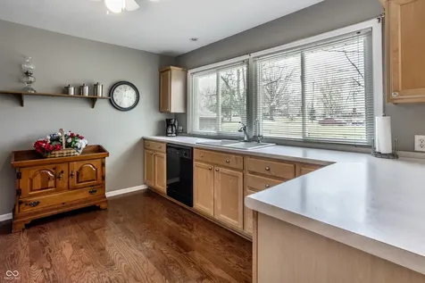 4757 E 64th Street E Indianapolis IN 46220