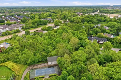 1 Woodard Bluff Zionsville IN 46077