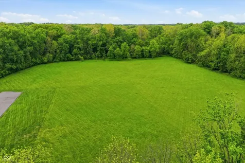 1 Woodard Bluff Zionsville IN 46077
