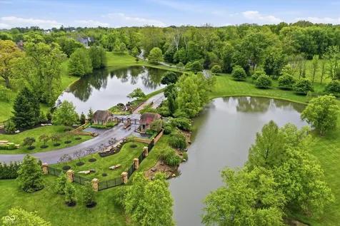 1 Woodard Bluff Zionsville IN 46077
