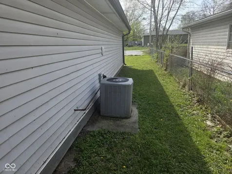 1617 E Gimber Street Indianapolis IN 46203