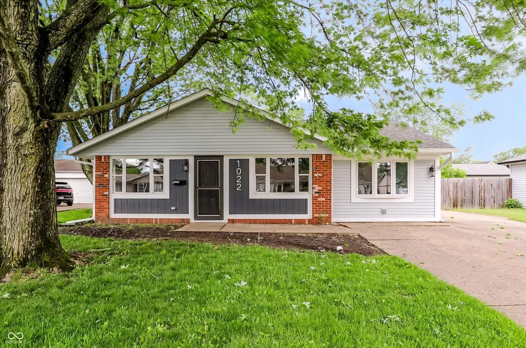 1022 Ashland Avenue Whiteland IN 46184