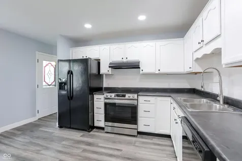 1022 Ashland Avenue Whiteland IN 46184