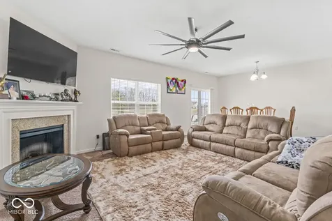 5924 Wintersweet Lane Whitestown IN 46075