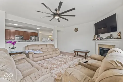 5924 Wintersweet Lane Whitestown IN 46075