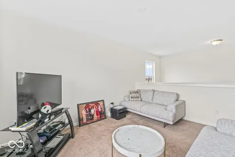 5924 Wintersweet Lane Whitestown IN 46075
