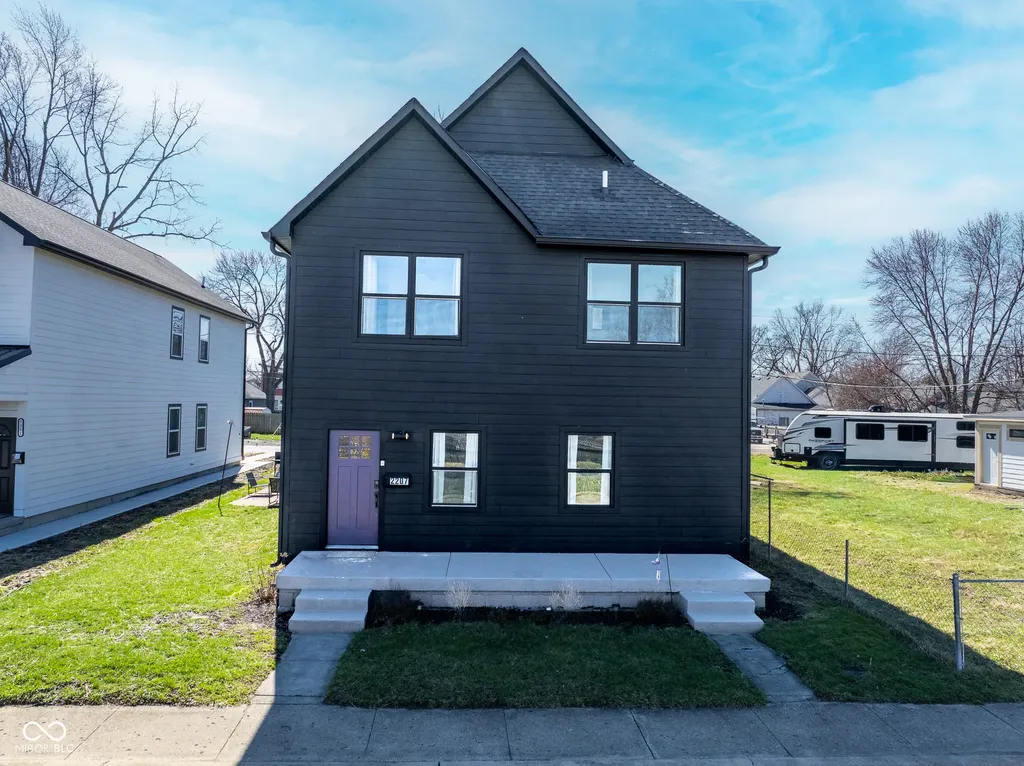 2207 Lexington Avenue Indianapolis IN 46203