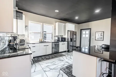 2207 Lexington Avenue Indianapolis IN 46203