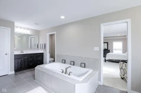11579 Townsend Court Fishers IN 46037