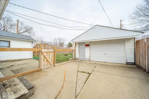 2742 Apache Drive Anderson IN 46012