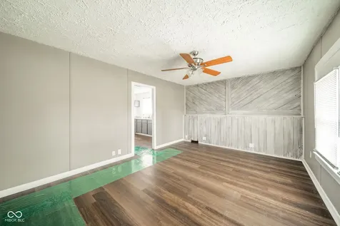 2742 Apache Drive Anderson IN 46012