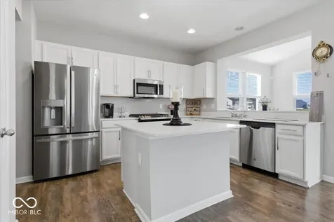1276 Sanderling Drive Greenwood IN 46143