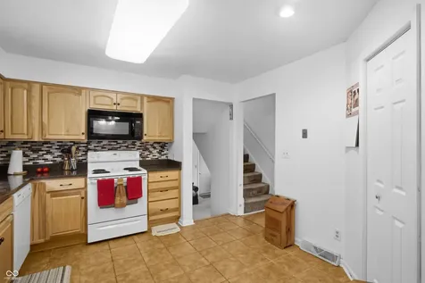 2361 W Brookdale Drive Columbus IN 47201