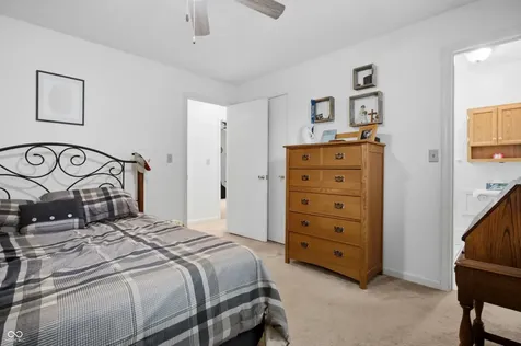 2361 W Brookdale Drive Columbus IN 47201
