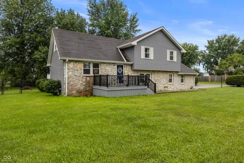 2361 W Brookdale Drive Columbus IN 47201