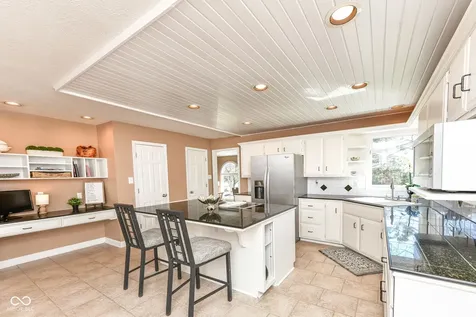 8046 N Halyard Way Indianapolis IN 46236