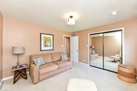 8046 N Halyard Way Indianapolis IN 46236