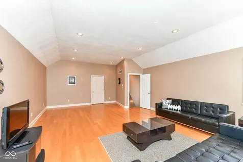 8046 N Halyard Way Indianapolis IN 46236