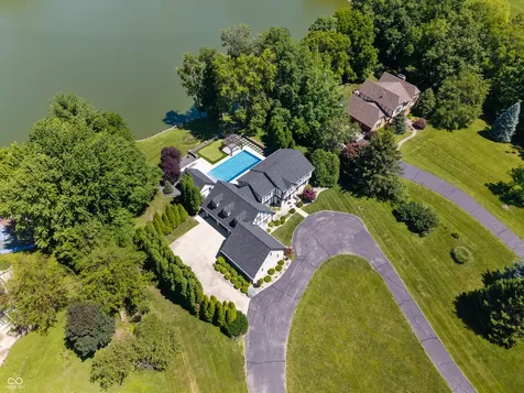 5720 N Sugar Hills Drive Greenfield IN 46140