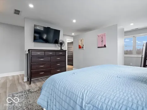 5720 N Sugar Hills Drive Greenfield IN 46140