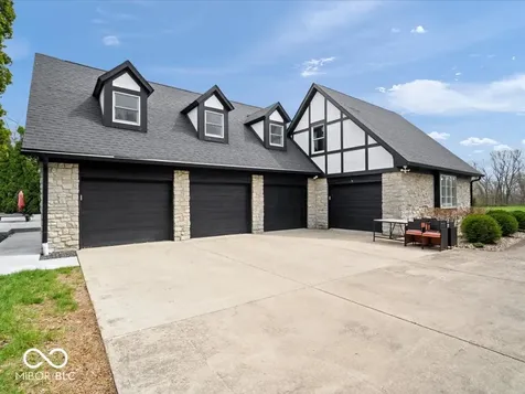 5720 N Sugar Hills Drive Greenfield IN 46140