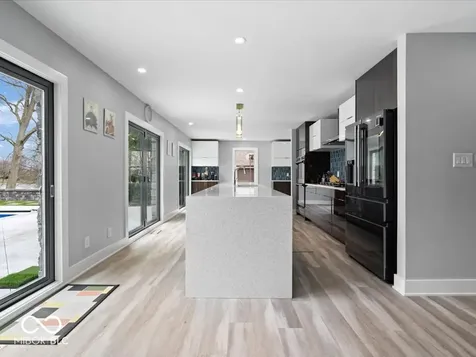 5720 N Sugar Hills Drive Greenfield IN 46140