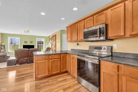 13053 N River Grove Drive Columbus IN 47203