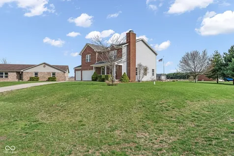 13053 N River Grove Drive Columbus IN 47203