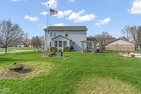 13053 N River Grove Drive Columbus IN 47203