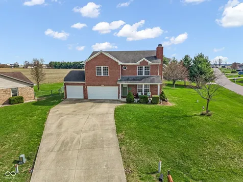 13053 N River Grove Drive Columbus IN 47203