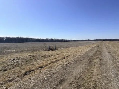 2091 E Sr 236 Roachdale IN 46172