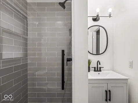 4740 Wyandott Trail Indianapolis IN 46250