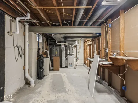 4740 Wyandott Trail Indianapolis IN 46250